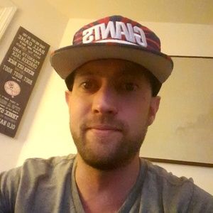 Meet your Posher, Tom